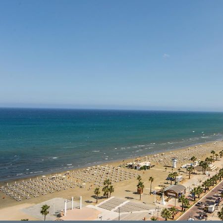Elena Court Apt 401 Apartment Larnaca Bagian luar foto