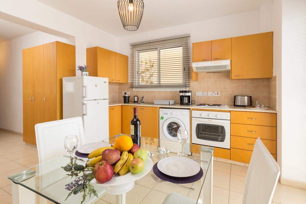 Elena Court Apt 401 Apartment Larnaca Bagian luar foto