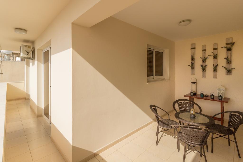 Elena Court Apt 401 Apartment Larnaca Bagian luar foto
